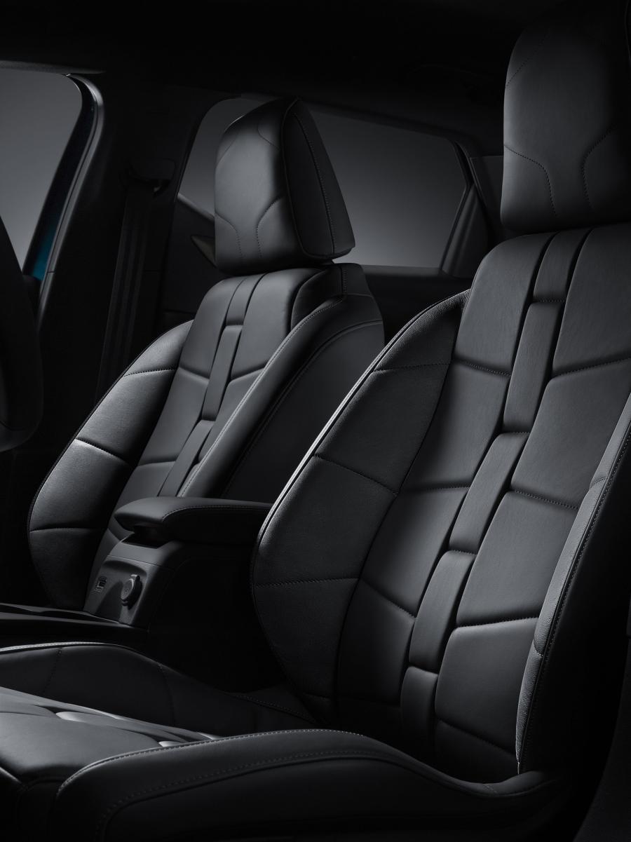 Интерьер DS 3 Crossback 2019 года  (WW) (фото 21 из 42)
